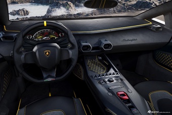 2023款兰博基尼Autentica 官图