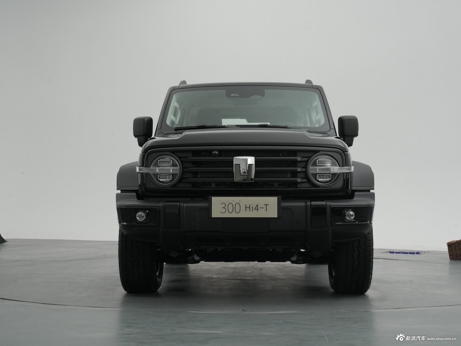2025款坦克300 Hi4-T
