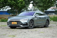 2023款比亚迪汉DM-i 冠军版 121KM 尊贵型