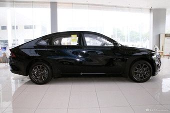 2025款五菱星光PHEV 70km 智能标准型