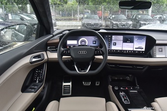 2025款奥迪Q6L e-tron 超长续航版