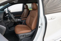 2026款格瑞维亚 2.5L混动 尊爵ULTRA版