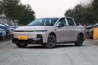 2025款零跑B01 550舒享版图片