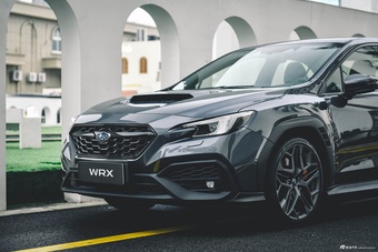 2026款斯巴鲁WRX 2.4T 手动 tS 性能版EyeSight 官图