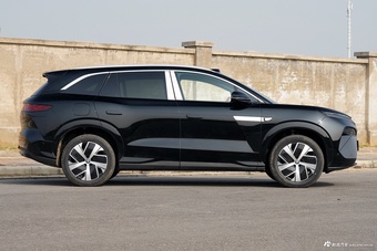 2025款唐L EV 670KM激光雷达尊享型