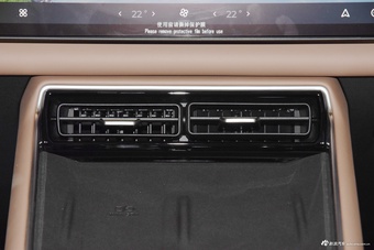 2024款瑞虎8 L 2.0T 两驱舒适版 5座