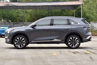 2025款长安CS75 PLUS 第四代 UItra 2.0T 新蓝鲸 擎风型