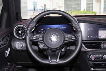 2024款Giulia 2.0T 280HP致敬传奇版