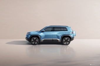 2025款钛3 501KM 后驱Ultra版 冰晶蓝