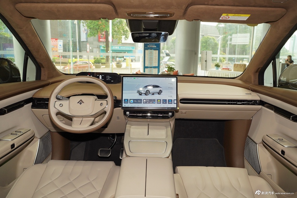 2025款昊铂HT 670 Max版