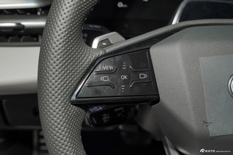 2026款一汽奥迪A5L 2.0T 运动版 Plus