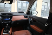  2020款奇骏2.5L自动四驱至尊领航版 