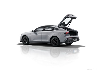 2025款长安UNI-V 1.5T 高能运动版 官图