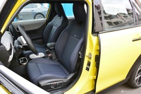 2025款MINI 2.0T COOPER S 艺术家 五门版