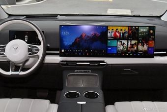 2025款梦想家 PHEV 四驱尊贵鲲鹏版