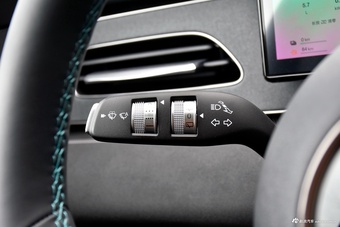 2025款海豹06DM-i 旅行版低配