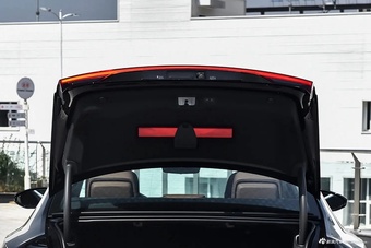 2024款奥迪A7L 45 TFSI quattro 奢享型