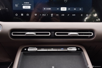 2026款长安CS55 PLUS 第四代 新蓝鲸 1.5T 天枢尊贵型