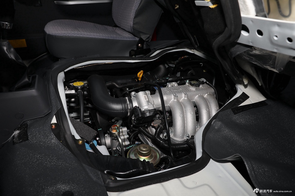 2021款金威2.2L捷运10座平顶V22H