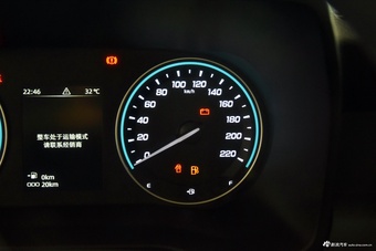 2025款宝典 2.5T手动柴油两驱长轴