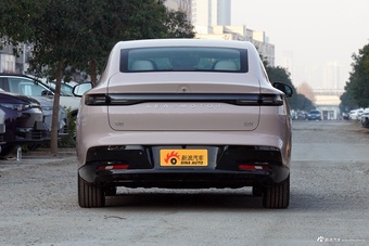 2025款零跑B01 550舒享版