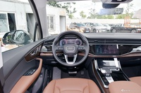 2025款奥迪Q7 45 TFSI quattro S line黑武士型
