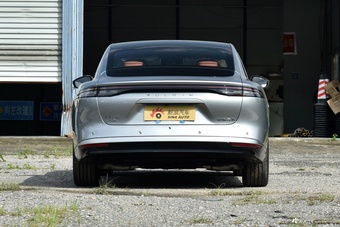 2025款风云A9L 260超长续航尊贵版