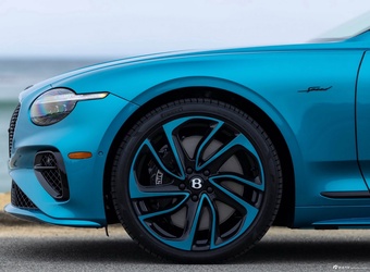 2025款欧陆混动 GT Ombre by Mulliner 官图