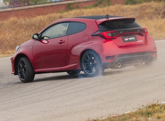 2025款GR YARIS 进化版 官图