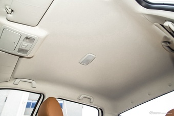 2022款福田征服者5 2.0T自动柴油两驱武林至尊长轴4F20TC