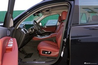 2026款宝马X5 xDrive 30Li 尊享型 M运动曜夜套装