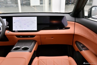 2025款长安CS75 PLUS 第四代 UItra 2.0T 新蓝鲸 擎风型