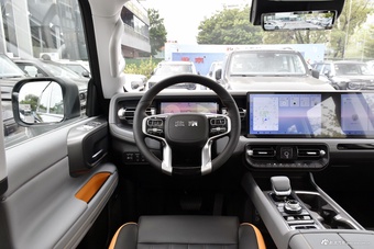 2025款北京BJ40e 魔核电驱进阶版