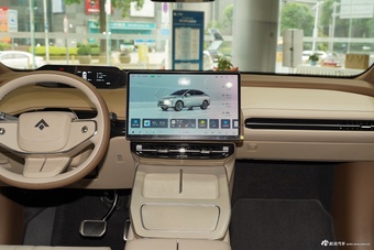 2025款昊铂HT 670 Max版