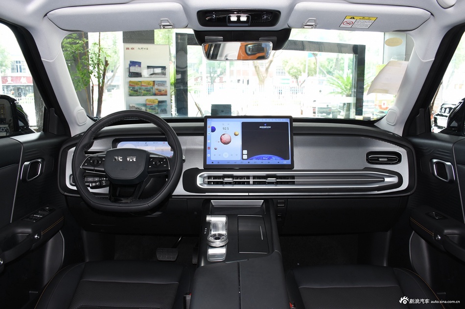 2024款北京BJ30 1.5T 魔核电驱标准版