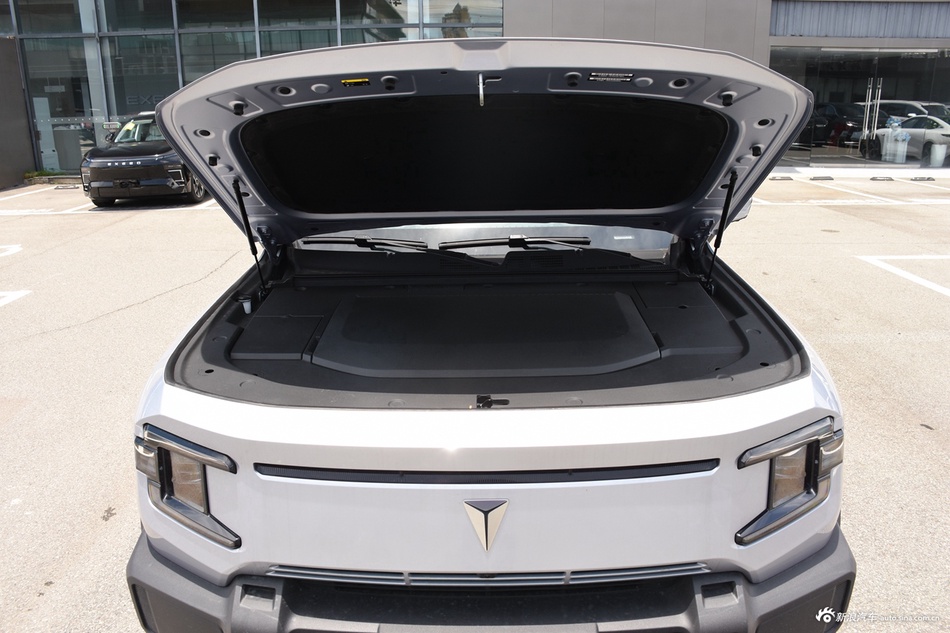 2024款深蓝G318 四驱空悬版