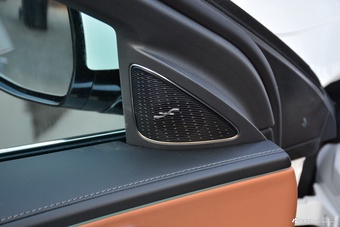 2024款奔驰E级 E 260 L 运动型