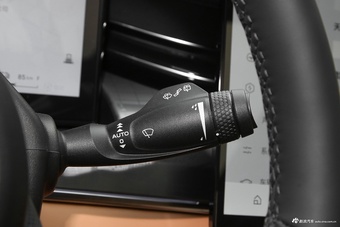 2024款领克09 EM-P 2.0TD HALO 六座