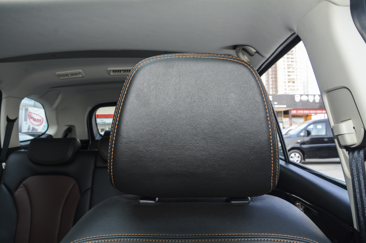 2019款斯威X7 1.8L手动舒适版7座