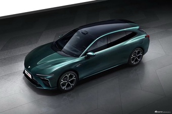 2024款哪吒S猎装 纯电 640 AWD MAX 官图