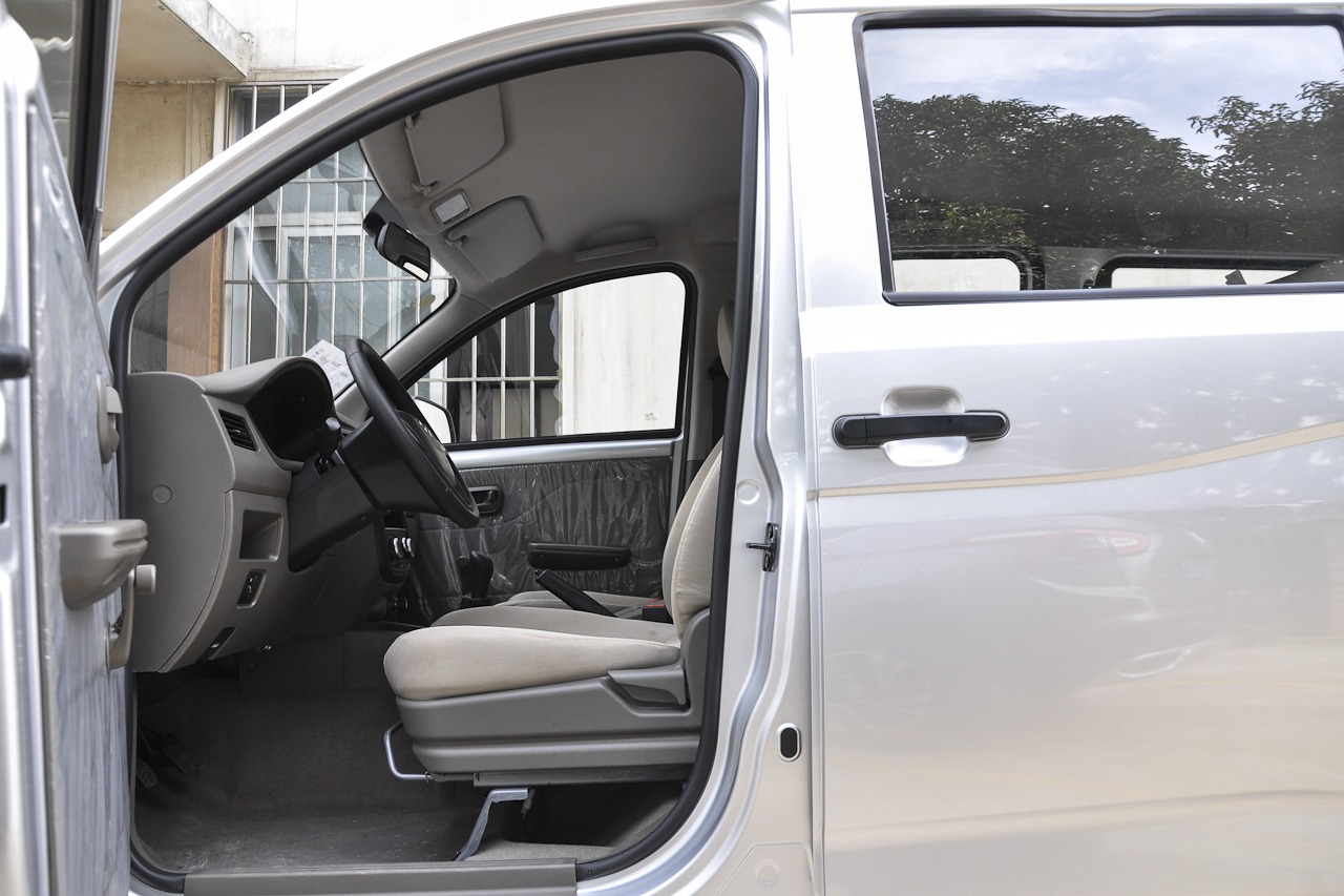 2018款五菱荣光V 1.5L手动实用型国V