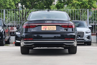 2026款奥迪A8L 55 TFSI quattro旗舰型