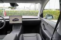 2025款Model Y 后轮驱动版