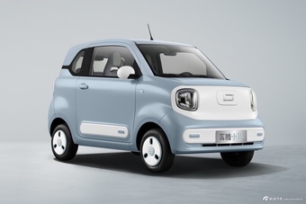 2025款奔腾小马官图