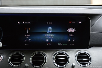 2021款奔驰E级 E 300 L 尊贵运动版