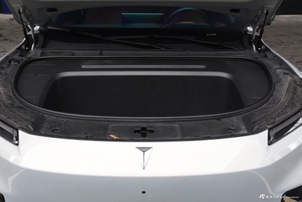 2024款深蓝S05 510Ultra 纯电版图片