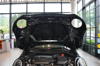 2025款MINI 1.5T COOPER 经典派 五门版