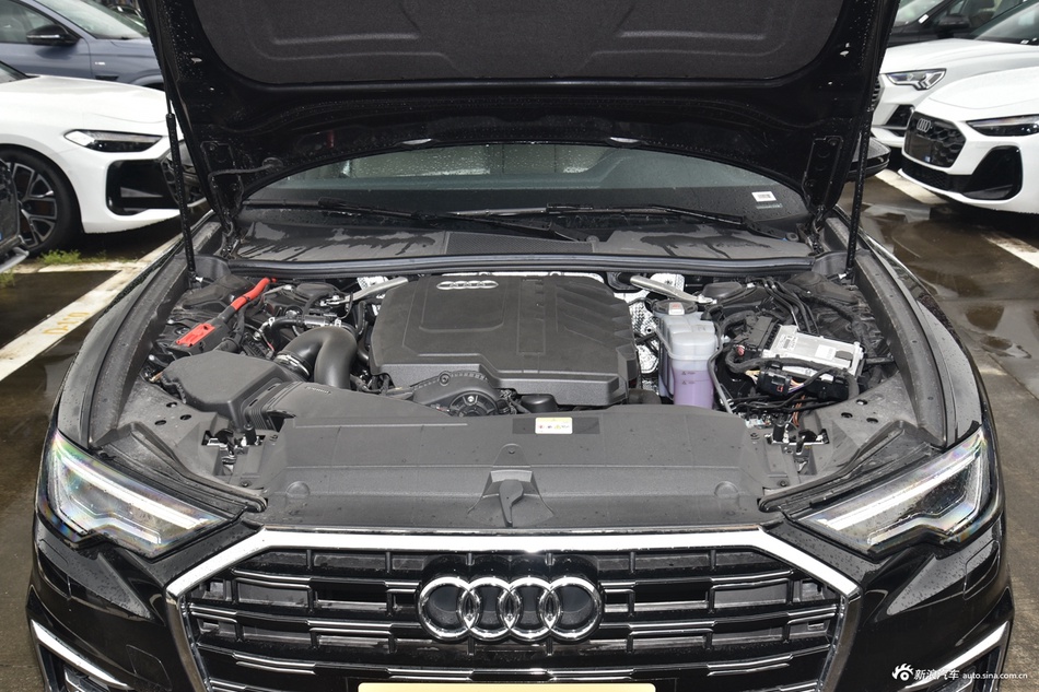 2025款奥迪A6L 改款 40 TFSI 豪华动感型