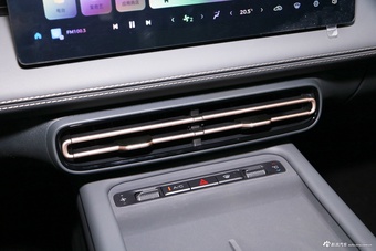 2025款五菱星光PHEV 70km 智能标准型