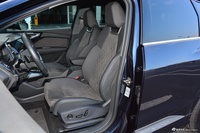 2022款奥迪Q4 e-tron 50 quattro 先享版